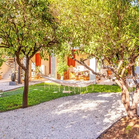 Le Nid The Nest Of Beauty