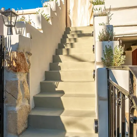 Le Nid The Nest Of Beauty